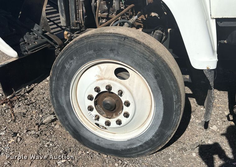 image for item EF3027 1987 Ford LN8000 semi truck