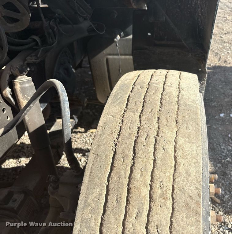 image for item EF3027 1987 Ford LN8000 semi truck