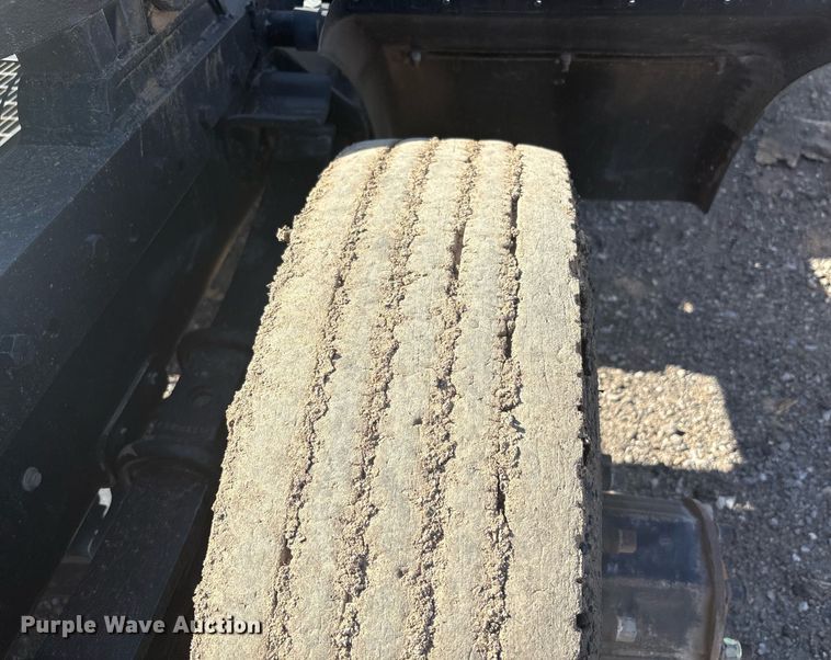 image for item EF3027 1987 Ford LN8000 semi truck