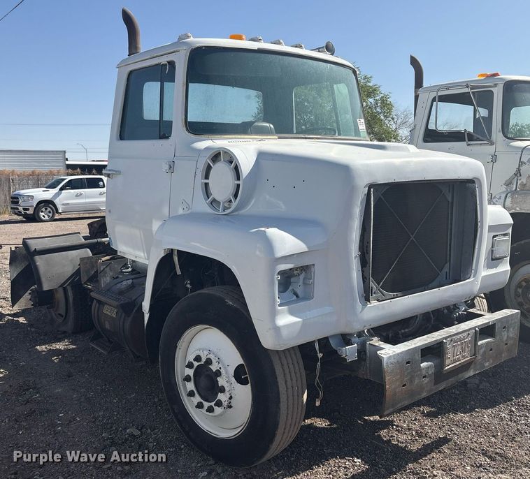 image for item EF3028 1987 Ford LN8000 semi truck