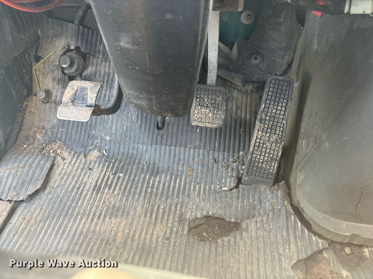 image for item EF3028 1987 Ford LN8000 semi truck