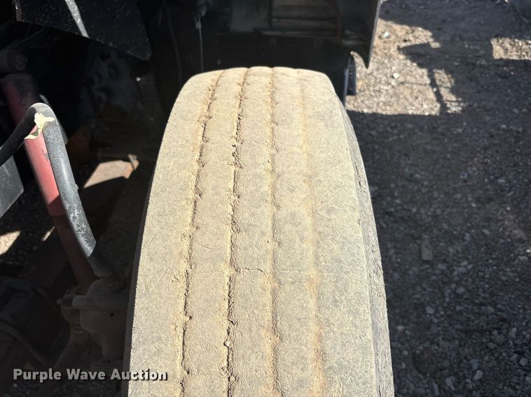 image for item EF3028 1987 Ford LN8000 semi truck