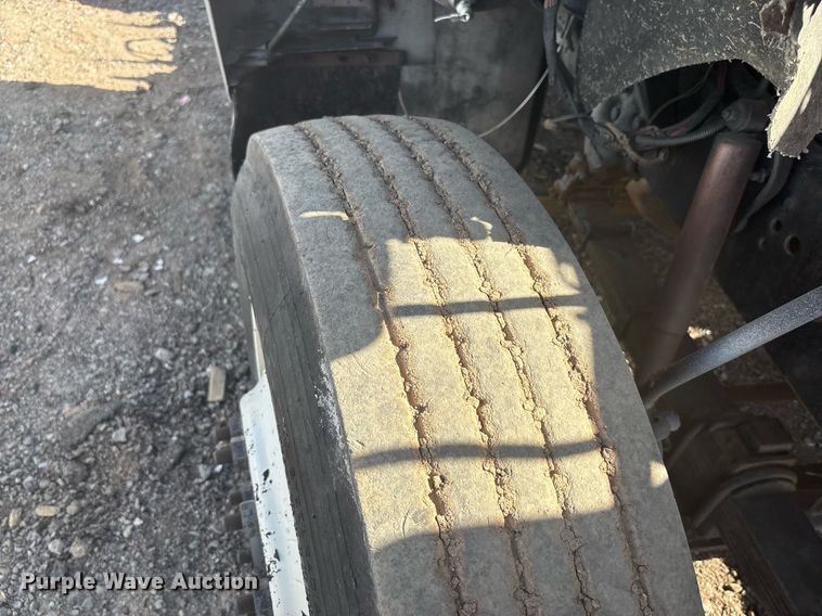 image for item EF3028 1987 Ford LN8000 semi truck