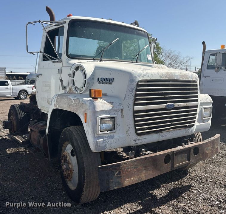 image for item EF3029 1987 Ford LN8000 semi truck