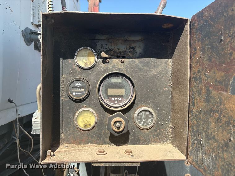 image for item EF3029 1987 Ford LN8000 semi truck