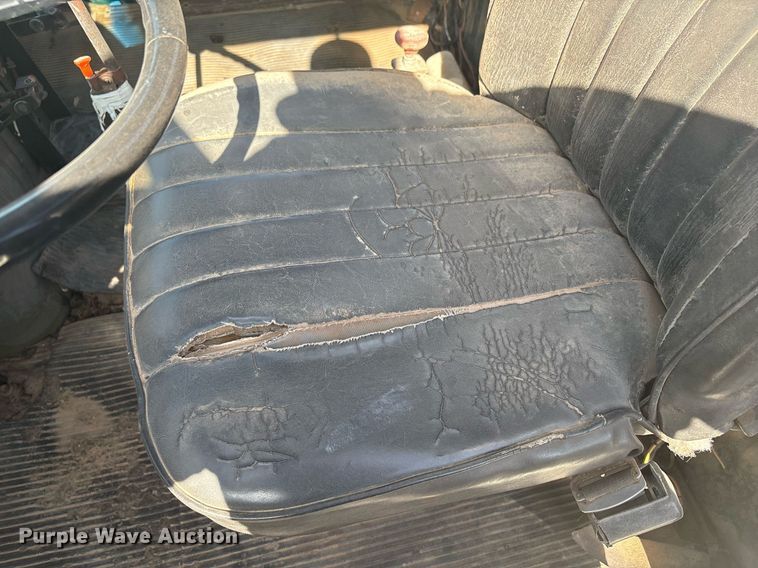 image for item EF3029 1987 Ford LN8000 semi truck