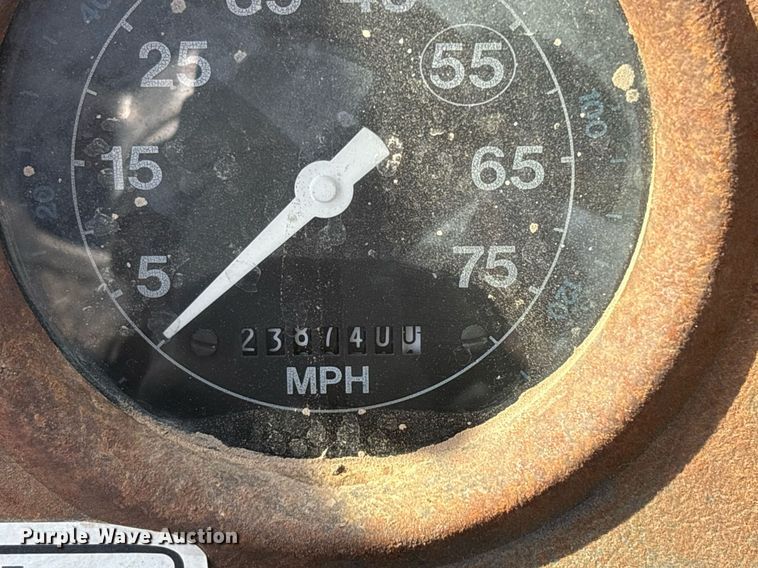 image for item EF3029 1987 Ford LN8000 semi truck