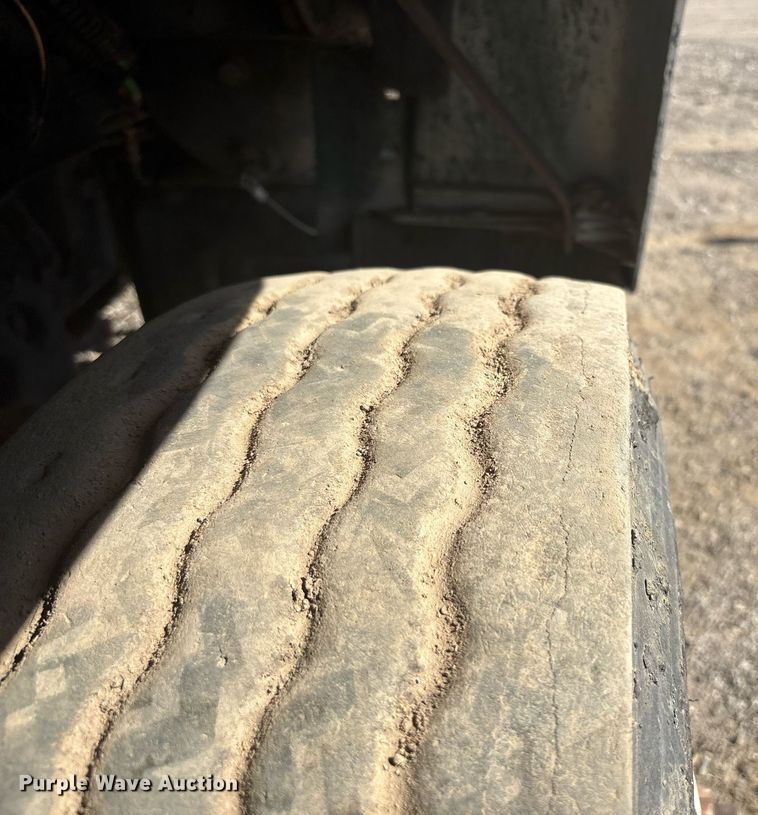 image for item EF3029 1987 Ford LN8000 semi truck