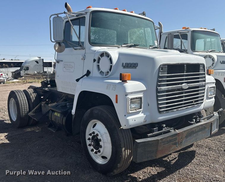 image for item EF3030 1987 Ford L8000 semi truck
