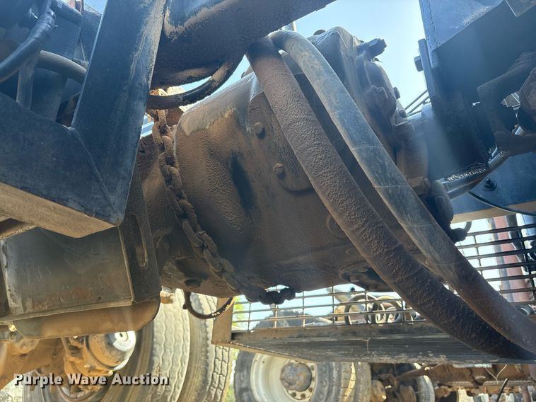 image for item EF3030 1987 Ford L8000 semi truck