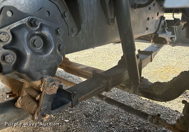 image for item EF3030 1987 Ford L8000 semi truck