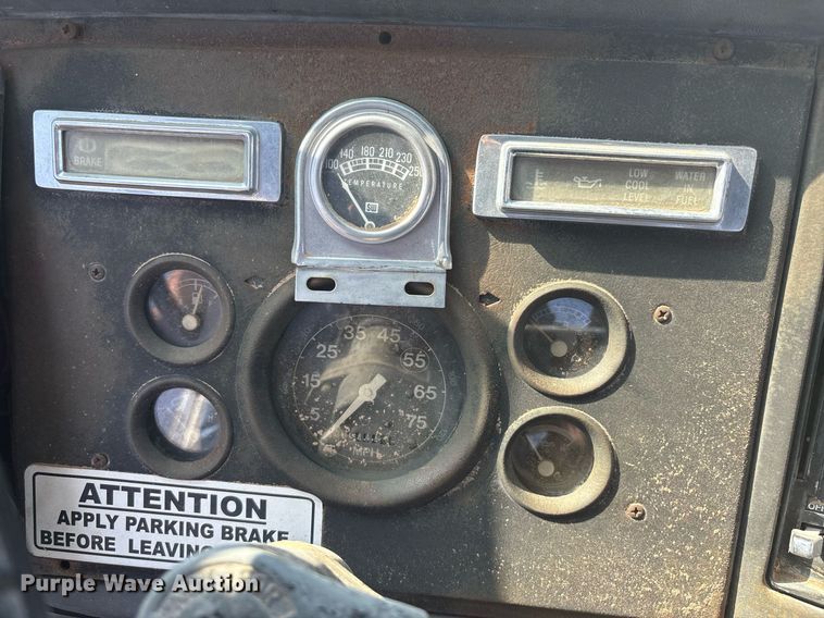 image for item EF3030 1987 Ford L8000 semi truck