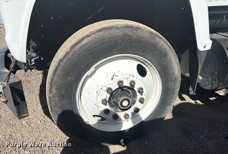 image for item EF3030 1987 Ford L8000 semi truck