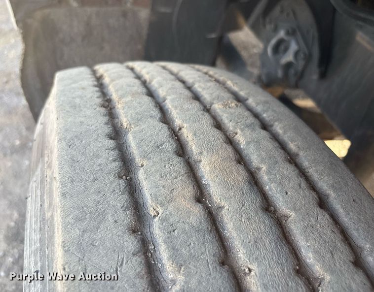 image for item EF3030 1987 Ford L8000 semi truck