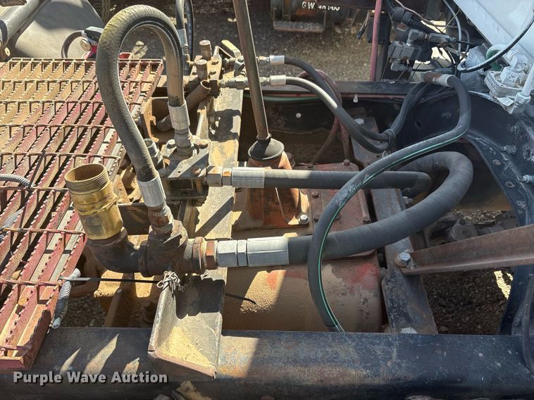 image for item EF3031 1987 Ford L8000 semi truck