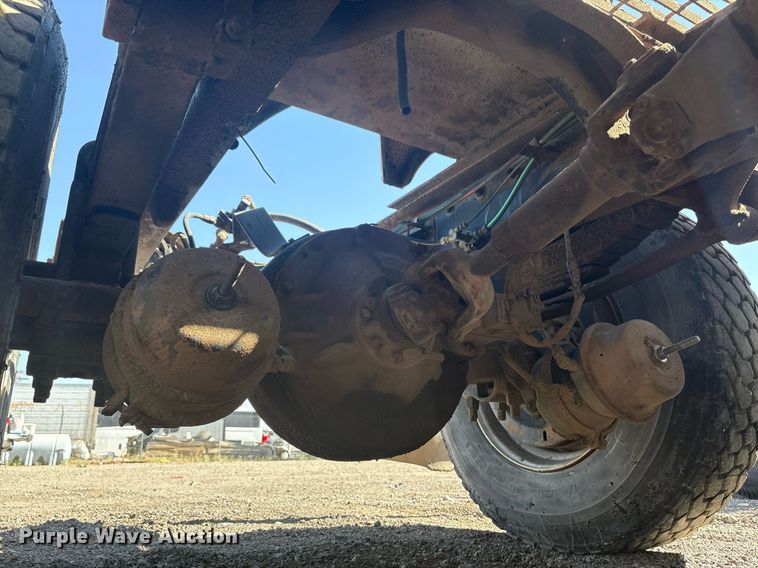 image for item EF3031 1987 Ford L8000 semi truck