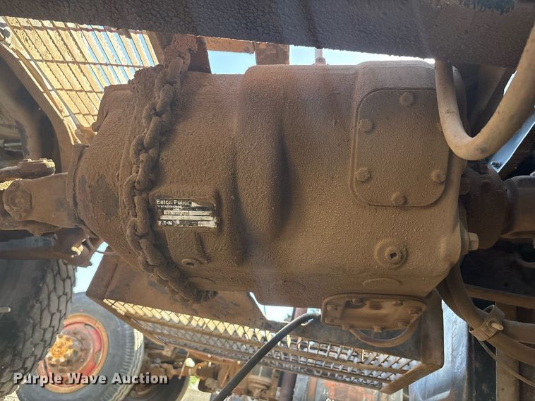 image for item EF3031 1987 Ford L8000 semi truck