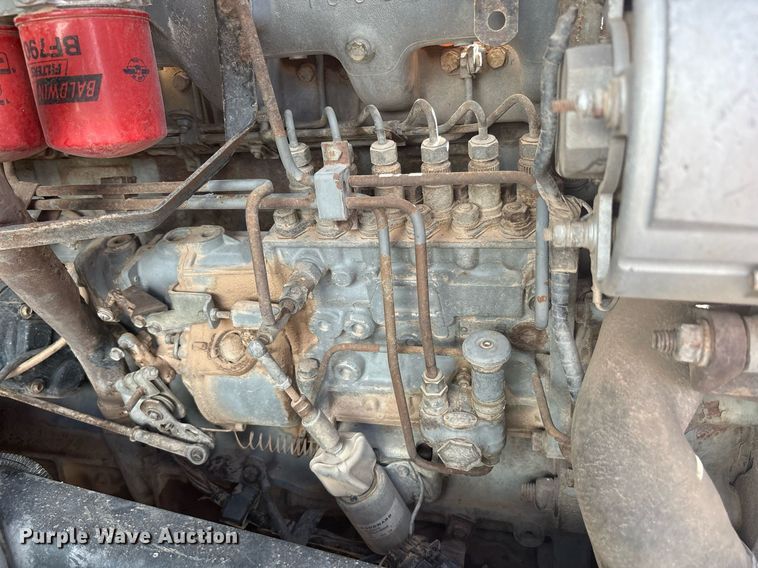 image for item EF3031 1987 Ford L8000 semi truck