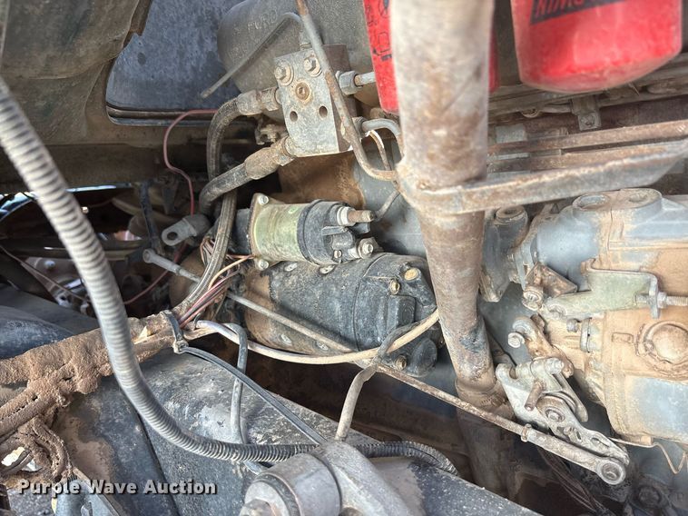 image for item EF3031 1987 Ford L8000 semi truck