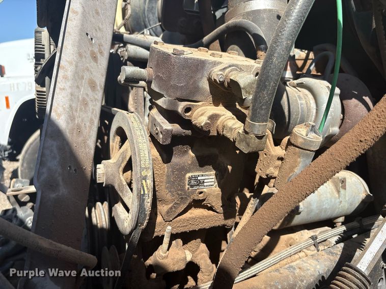 image for item EF3031 1987 Ford L8000 semi truck