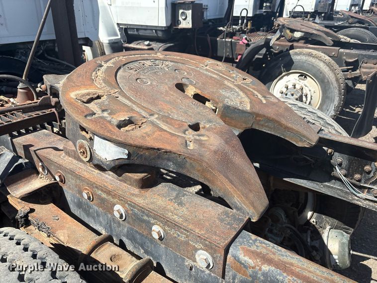 image for item EF3032 1987 Ford LN8000 semi truck