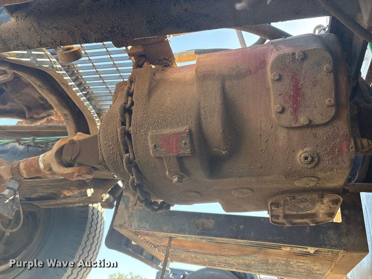 image for item EF3032 1987 Ford LN8000 semi truck