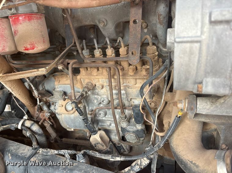 image for item EF3032 1987 Ford LN8000 semi truck