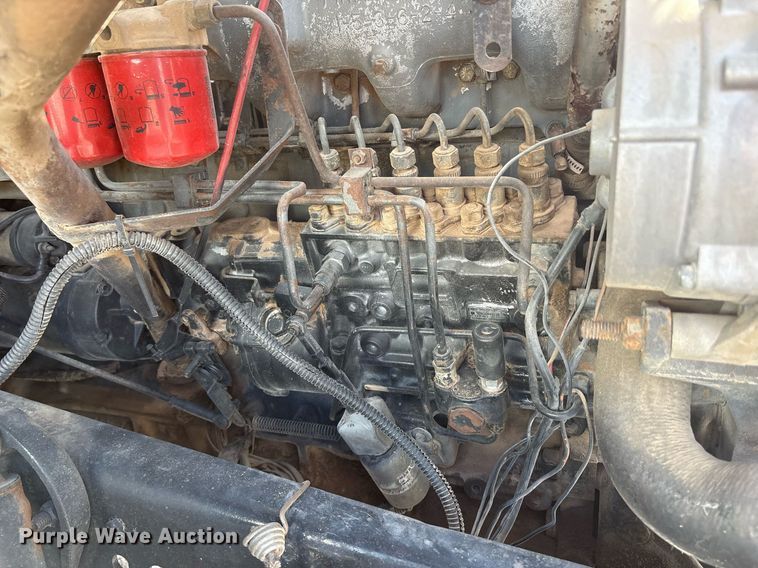 image for item EF3033 1987 Ford L8000 semi truck