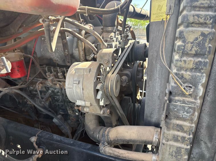 image for item EF3033 1987 Ford L8000 semi truck