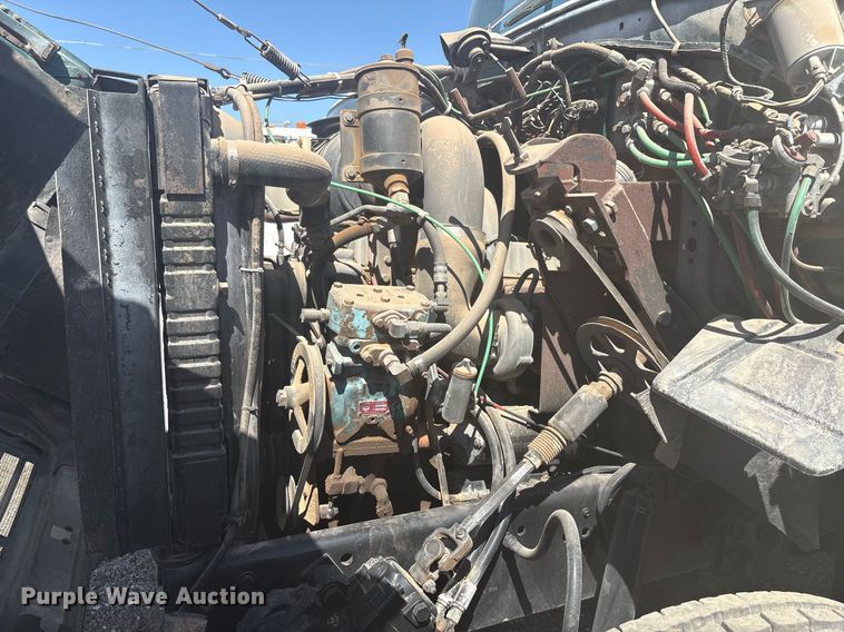 image for item EF3033 1987 Ford L8000 semi truck