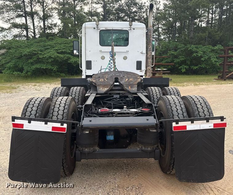 image for item EF3098 2020 Kenworth T880 semi truck