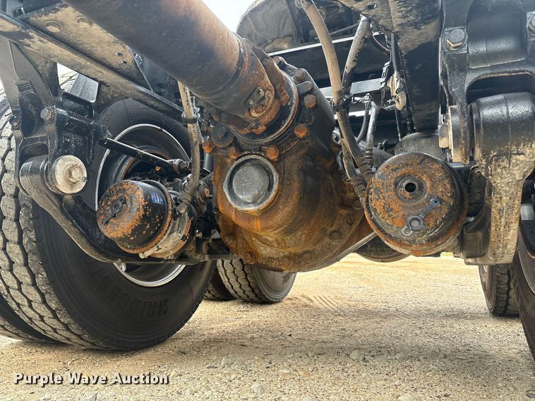 image for item EF3098 2020 Kenworth T880 semi truck