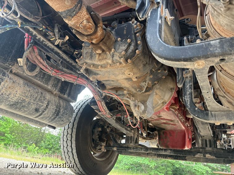 image for item EF3098 2020 Kenworth T880 semi truck