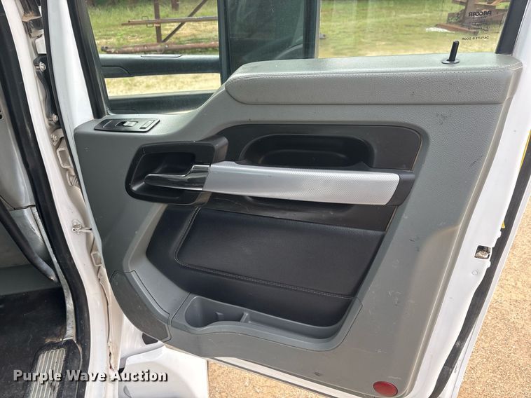 image for item EF3098 2020 Kenworth T880 semi truck