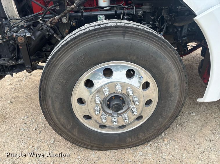 image for item EF3098 2020 Kenworth T880 semi truck