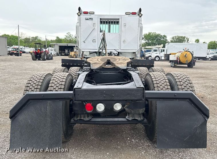 image for item EG5806 2012 Western Star 4900 Conventional  semi truck