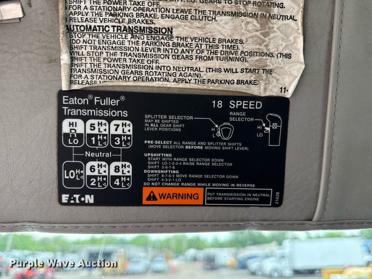 image for item EG5806 2012 Western Star 4900 Conventional  semi truck