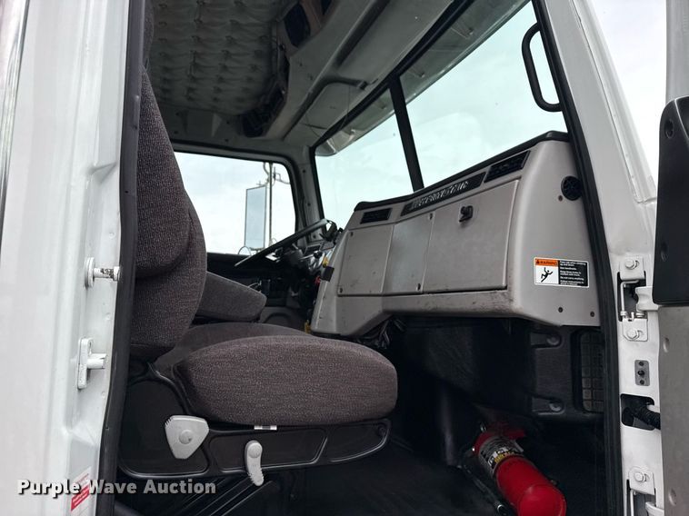 image for item EG5806 2012 Western Star 4900 Conventional  semi truck