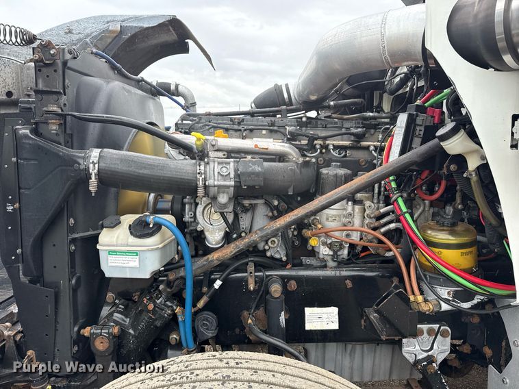 image for item EG5806 2012 Western Star 4900 Conventional  semi truck