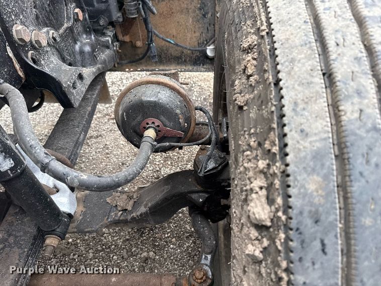 image for item EG5806 2012 Western Star 4900 Conventional  semi truck