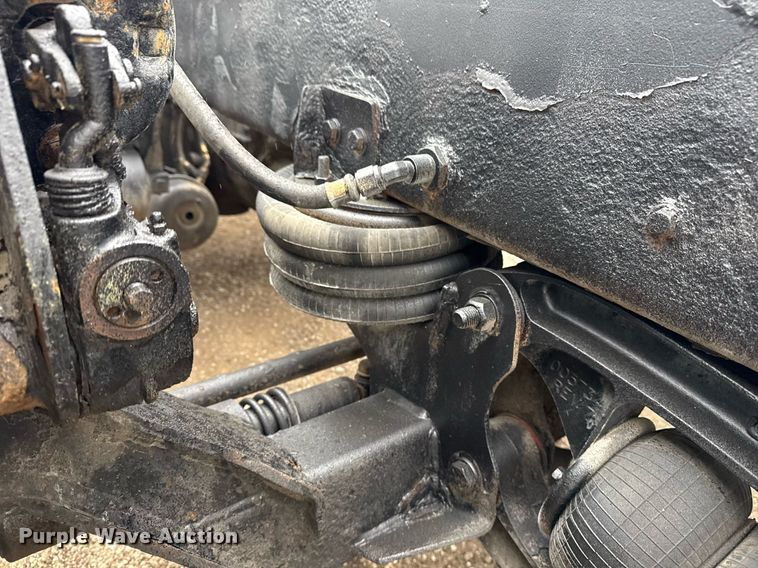 image for item EG5806 2012 Western Star 4900 Conventional  semi truck