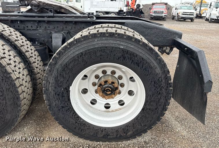 image for item EG5806 2012 Western Star 4900 Conventional  semi truck