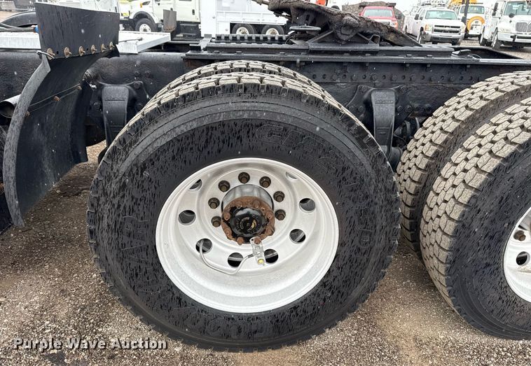 image for item EG5806 2012 Western Star 4900 Conventional  semi truck