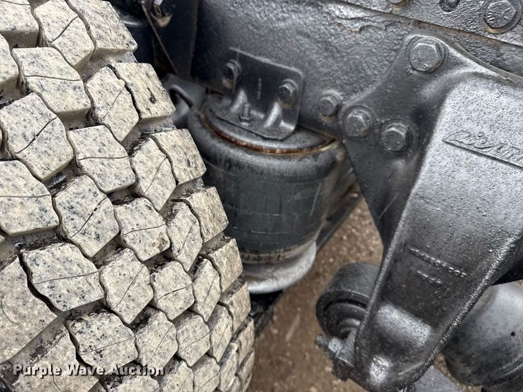 image for item EG5806 2012 Western Star 4900 Conventional  semi truck