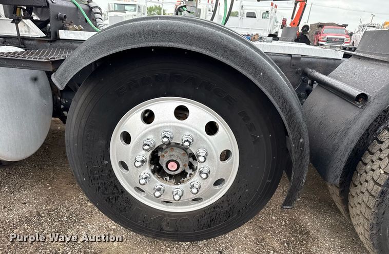 image for item EG5806 2012 Western Star 4900 Conventional  semi truck