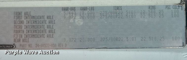 image for item EG5809 2000 Freightliner FLD Conventional  semi truck