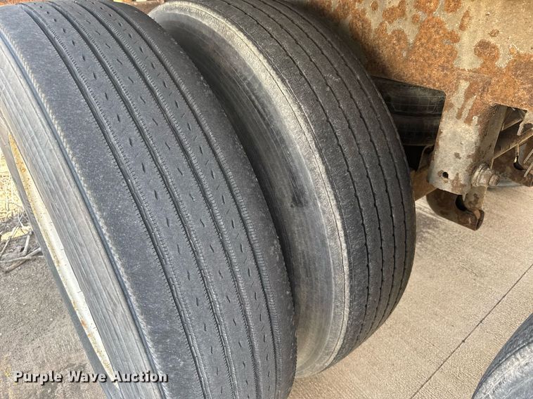 image for item EG6348 2000 Wabash dry van trailer