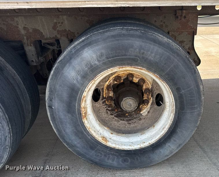 image for item EG6348 2000 Wabash dry van trailer