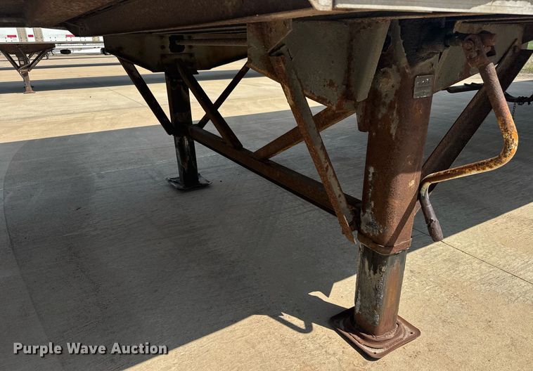 image for item EG6349 1999 Wabash dry van trailer