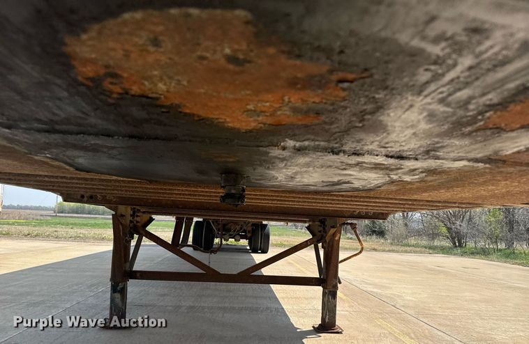 image for item EG6349 1999 Wabash dry van trailer